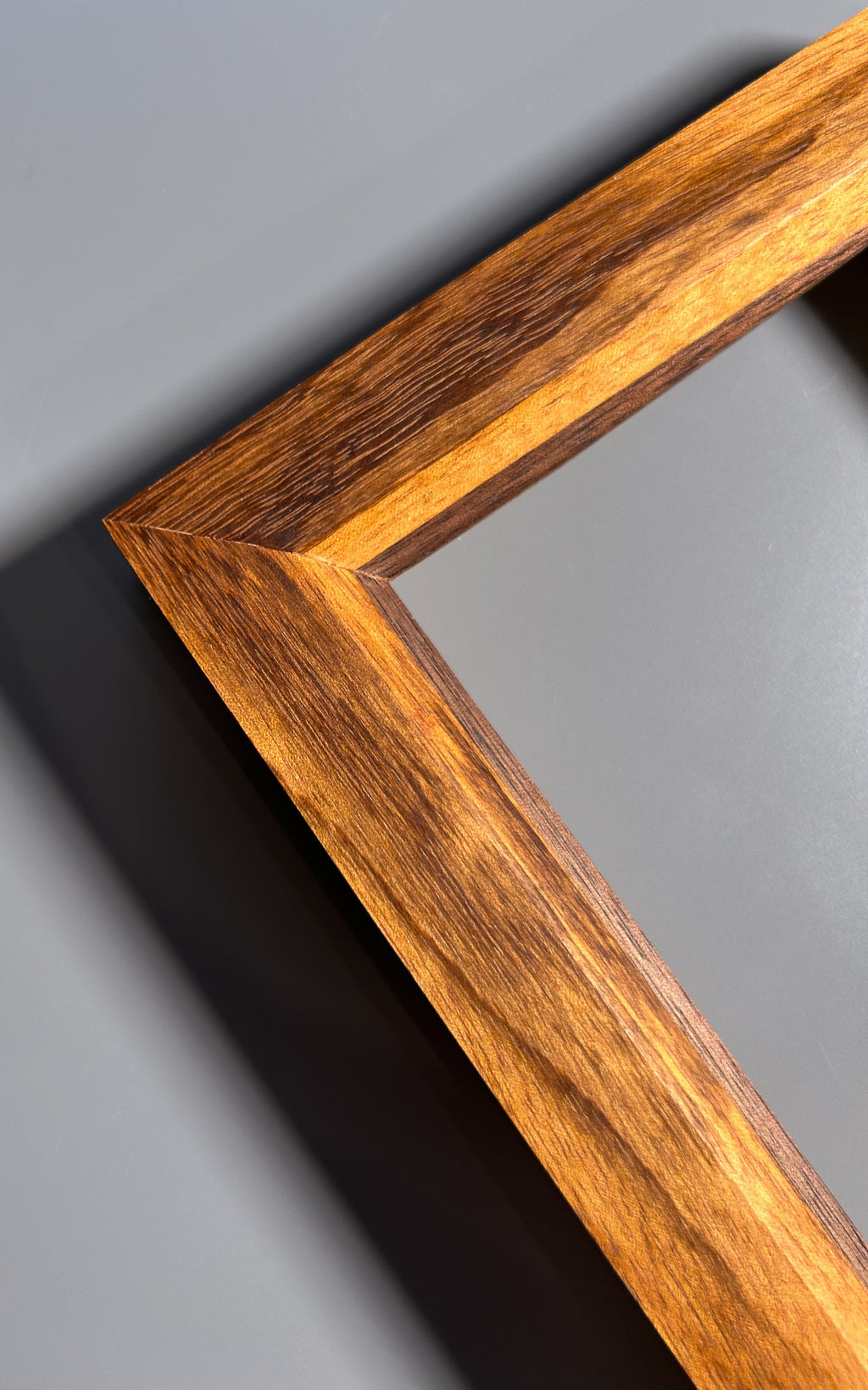 Sustainable exotic wood picture frame handmade in Europe 4x6 inches