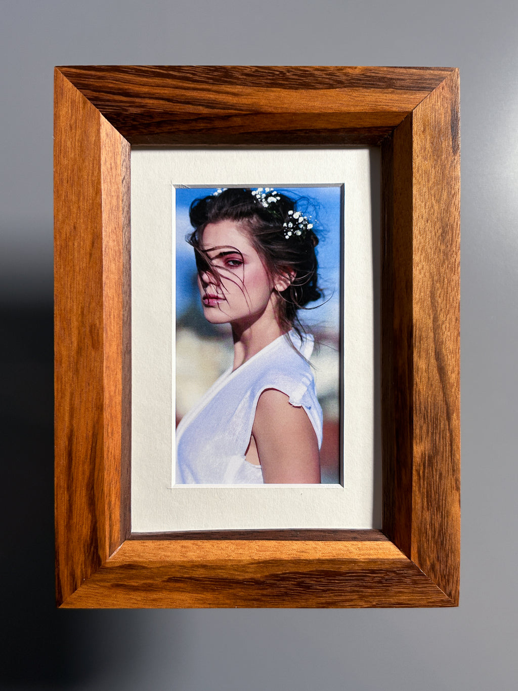 Sustainable exotic wood picture frame handmade in Europe 4x6 inches