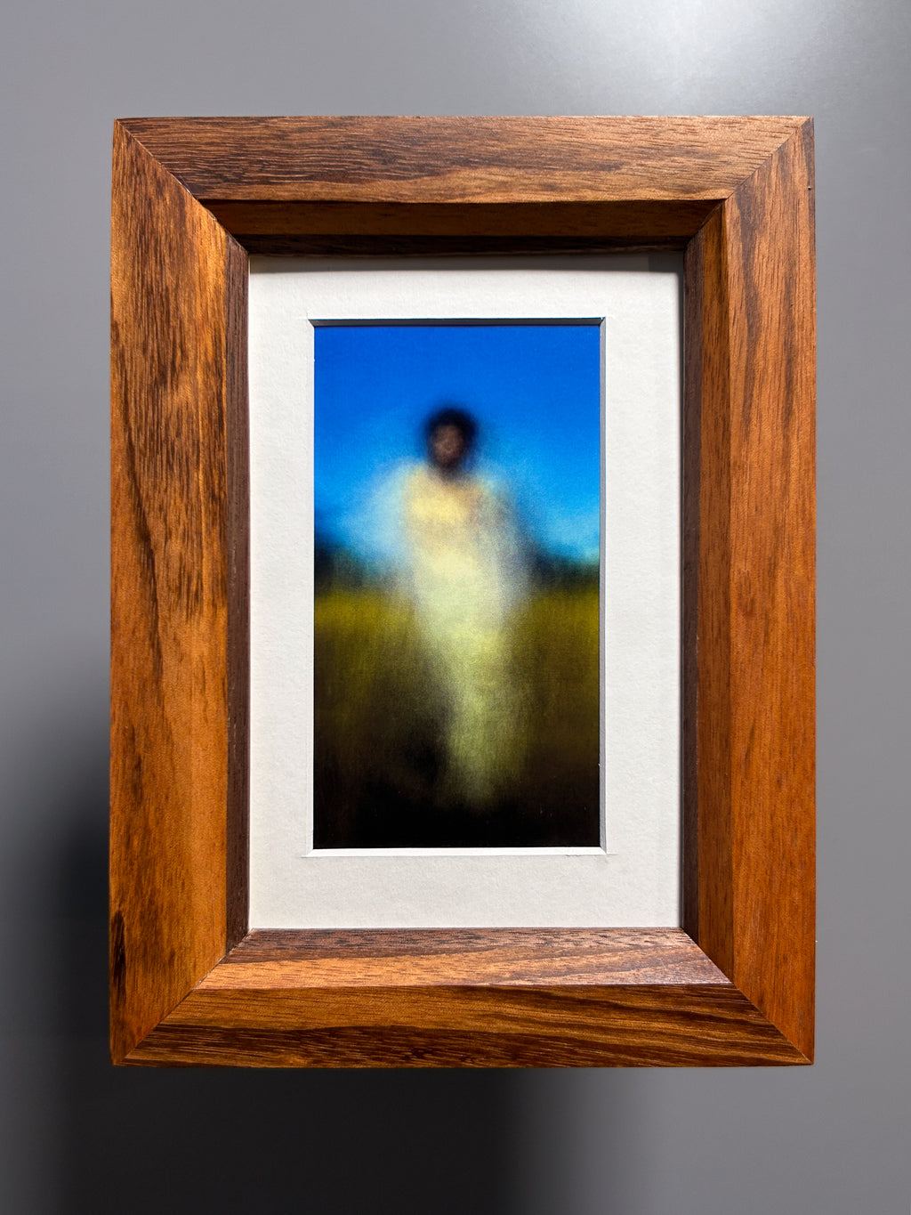 Sustainable exotic wood picture frame handmade in Europe 4x6 inches