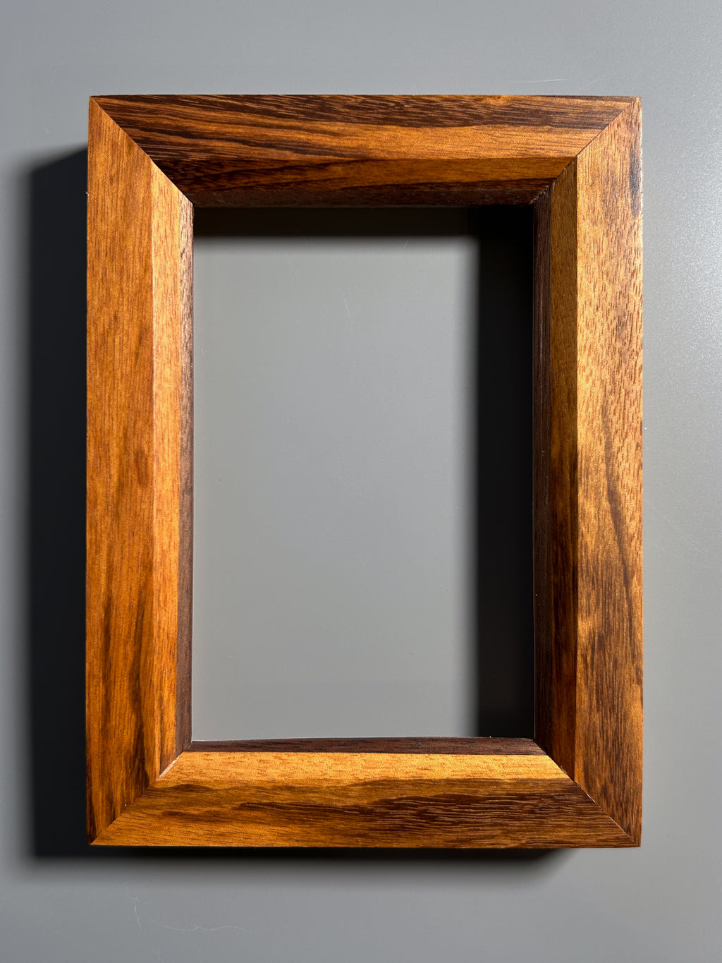 Sustainable exotic wood picture frame handmade in Europe 4x6 inches