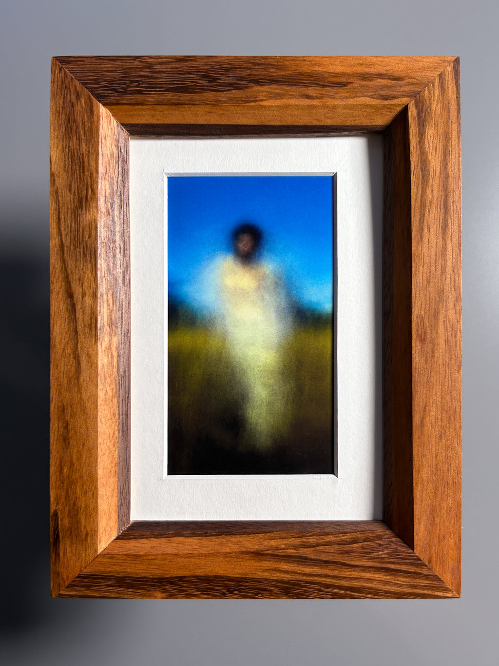 Sustainable exotic wood picture frame handmade in Europe 4x6 inches