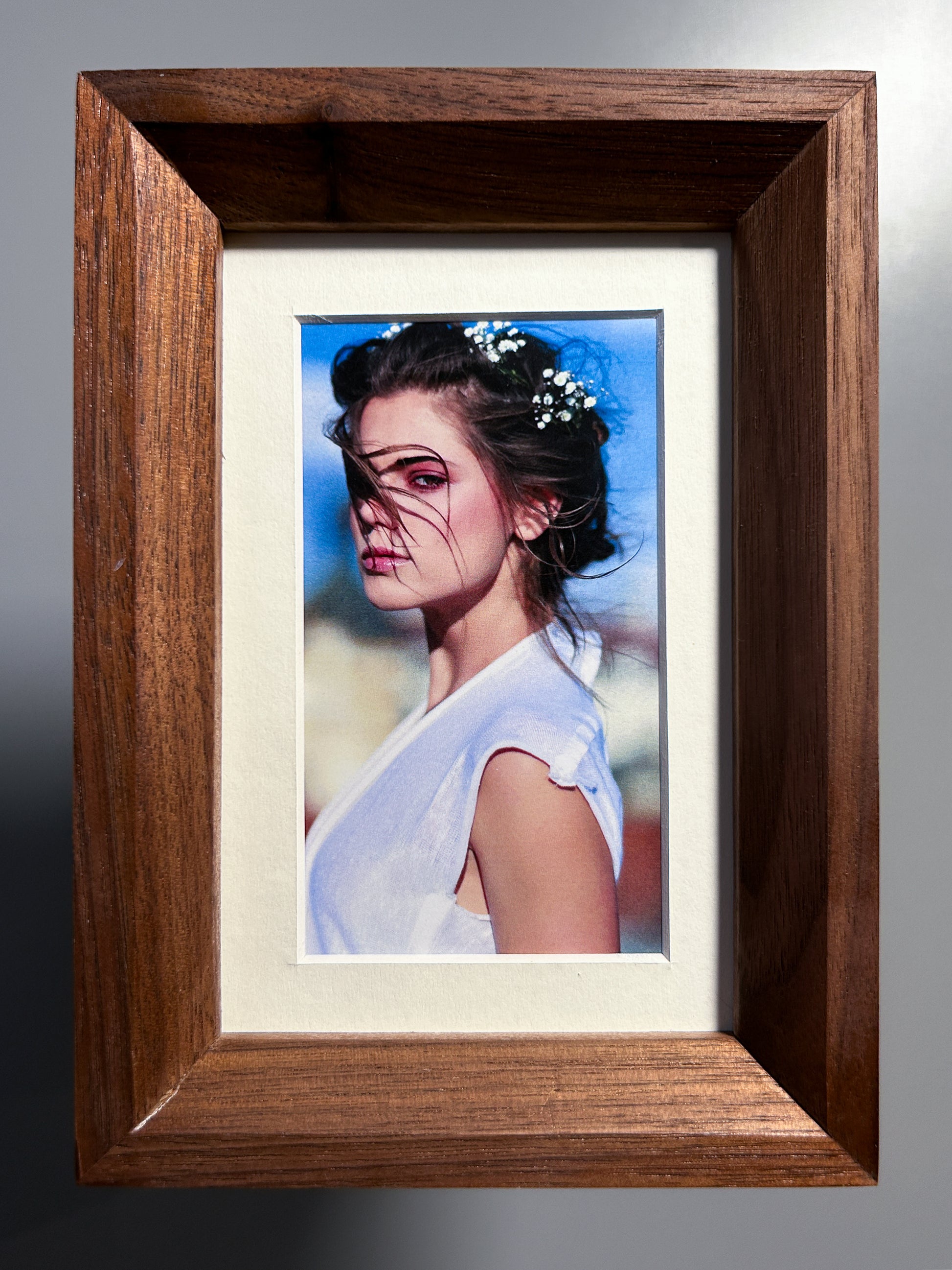 Walnut Picture Frame 4x6 inches (10×15 cm)