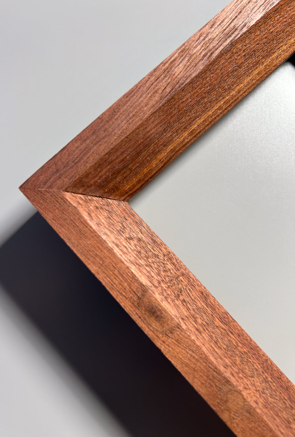 Handmade Walnut Wood Picture Frame 5×7 inches (13x18 cm)