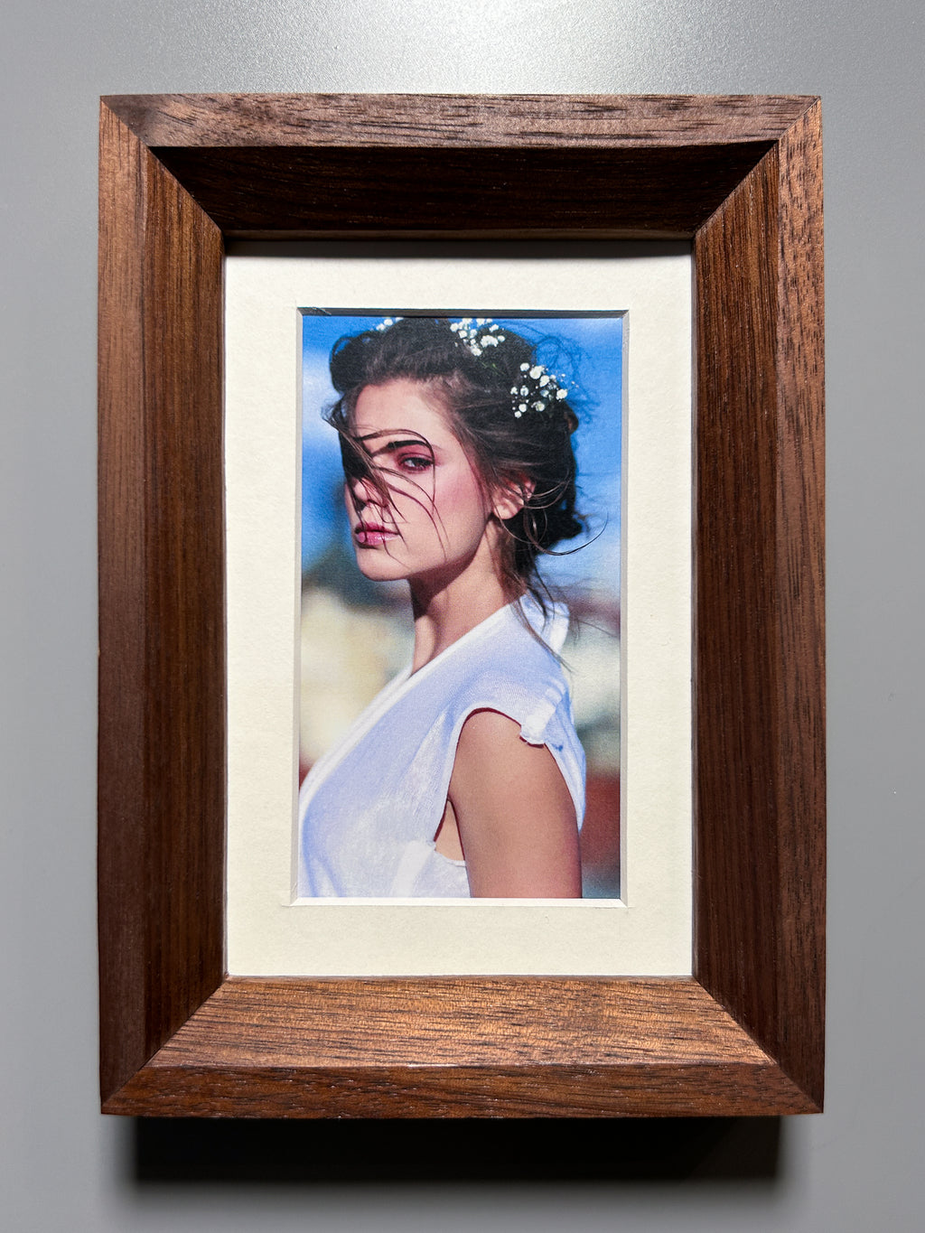 sustainably sourced exotic wood frame walnut 4x6 inches